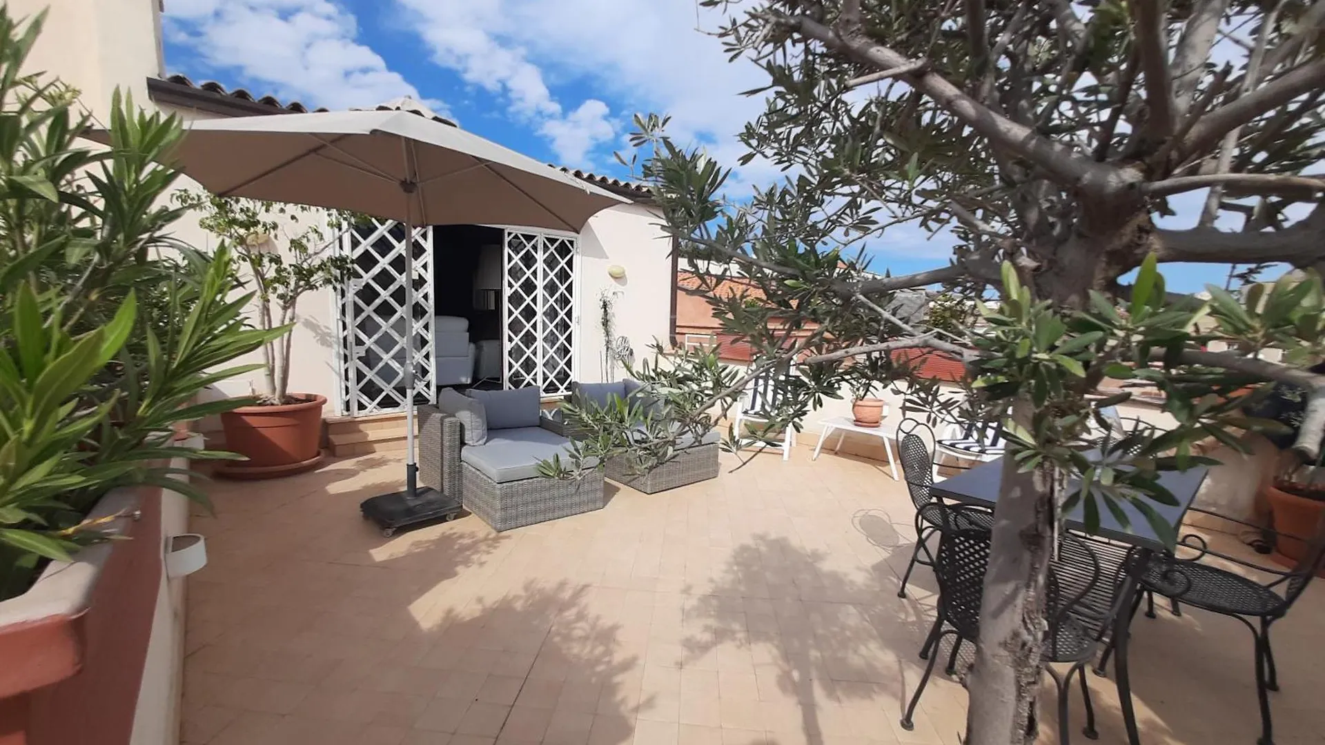Apartment The Rooftop Suite Palermo Italy